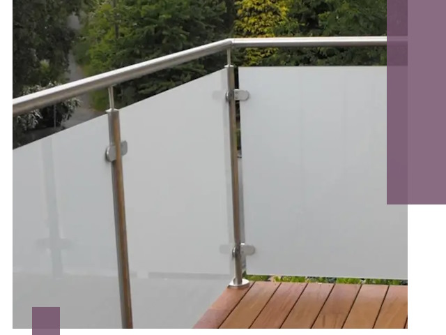 Алюминиевые парапеты для балконов и террас в Зиме